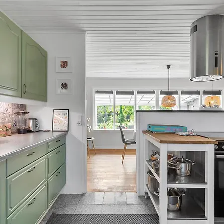 3 Bedroom Beautiful In 吉利勒杰