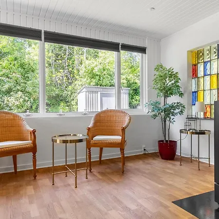 度假居 3 Bedroom Beautiful In 吉利勒杰