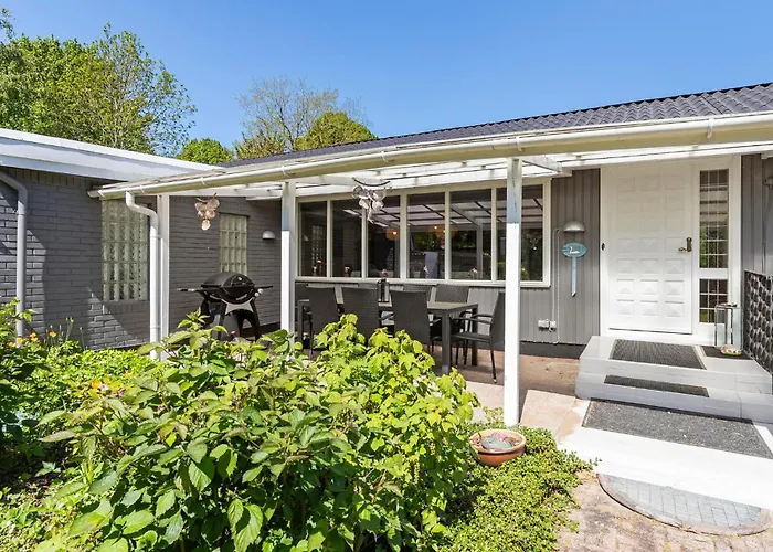 3 Bedroom Beautiful In Hébergement de vacances Gilleleje